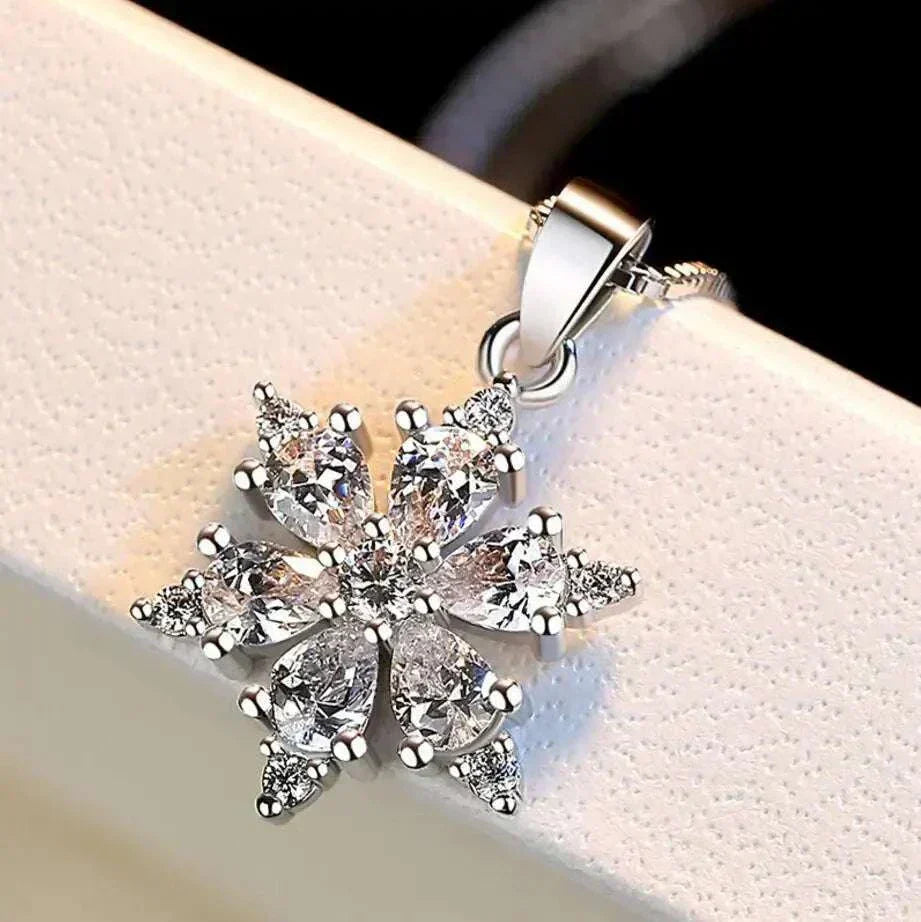 Snowflake Pendant Necklace, 925 Sterling Silver AAA Zirconia