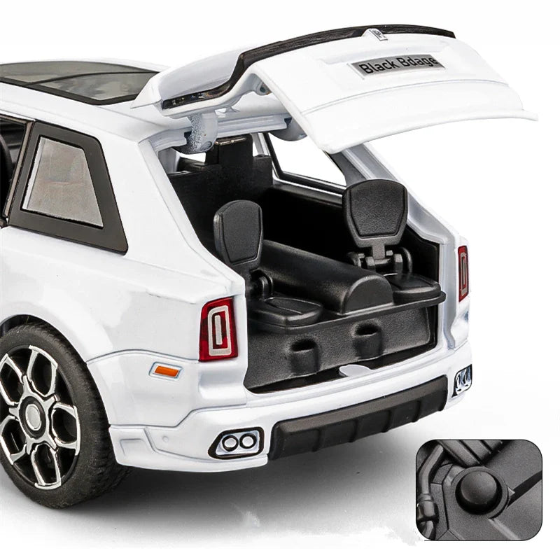 1:32 Rolls Royce Cullinan SUV Diecast Model - Alloy Toy Car with Sound & Light