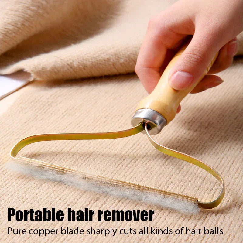 Portable Pet Hair Remover - Manual Scraper & Lint Cleaner for Cats